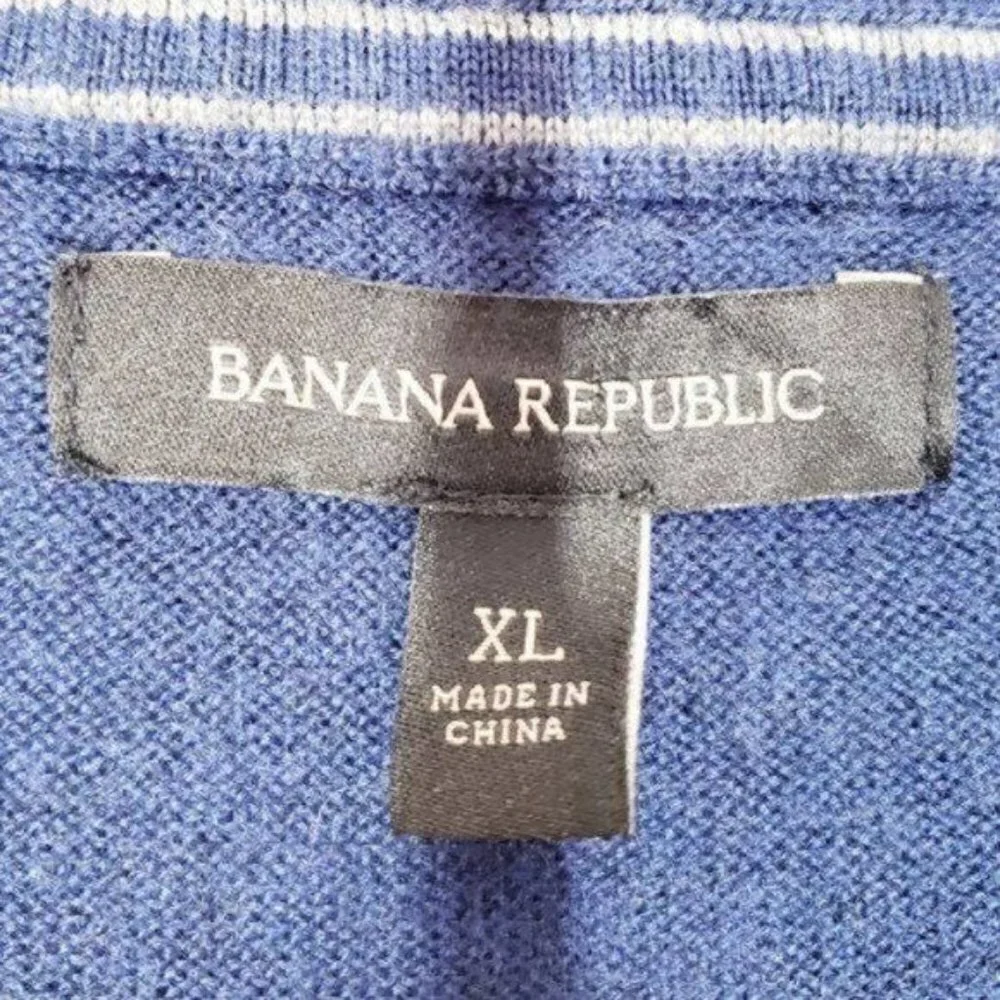 Banana Republic Mens Extra Fine Merino Wool Blend Snap Collared Pullover Sweater
